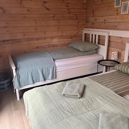 The Little Guesthouse Downtown - Keflavik Airport Exterior photo